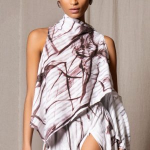 4-farkli-sekilde-giyilebilen-bluz-1.jpg 4 Farklı Şekilde Giyilebilen Bluz