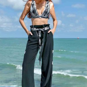 cift-tarafli-giyilebilen-bustiyer-1.jpg Çift Taraflı Giyilebilen Büstiyer