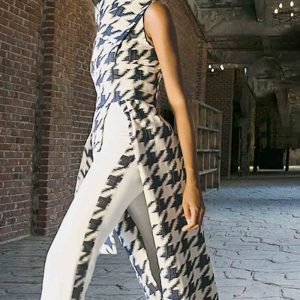 garni-detayli-zayif-gosteren-pantolon-beyaz-1.jpg Garni Detaylı Zayıf Gösteren Pantolon