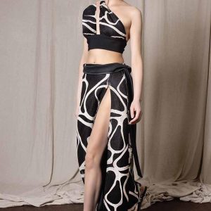 Gizli Fermuar Yırtmaçlı Uzun Etek