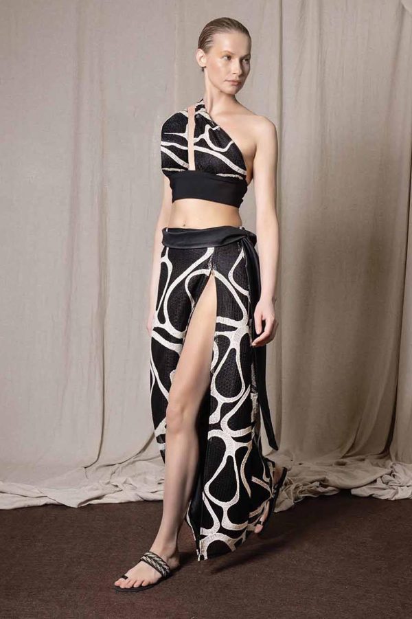 Gizli Fermuar Yırtmaçlı Uzun Etek