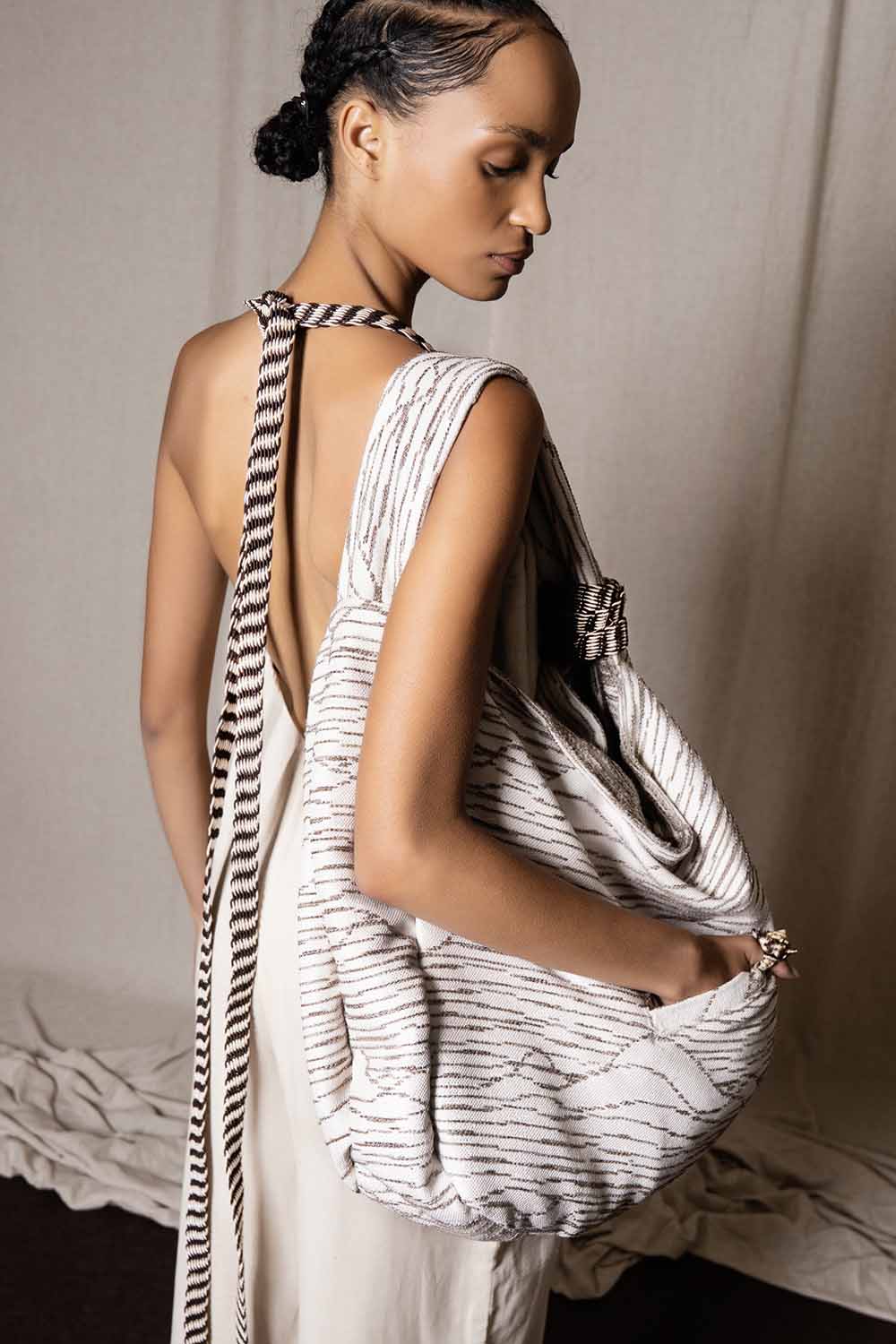 Şık Salaş Tulum - Görsel 4