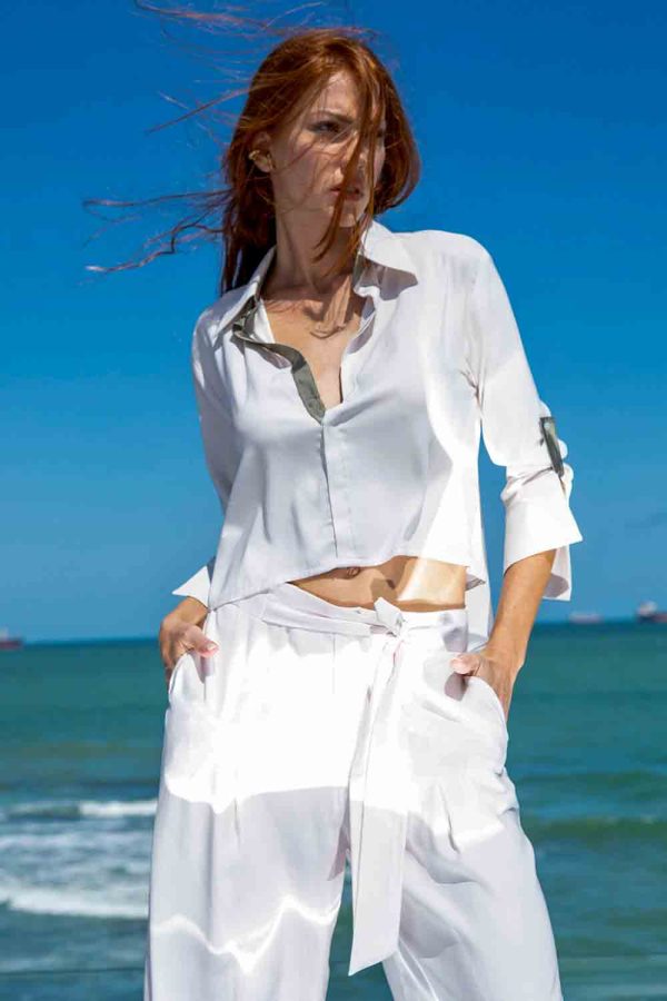 Sırt Dekolteli Crop Gömlek