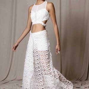 ucusan-beyaz-etek-1.jpg Uçuşan Beyaz Etek