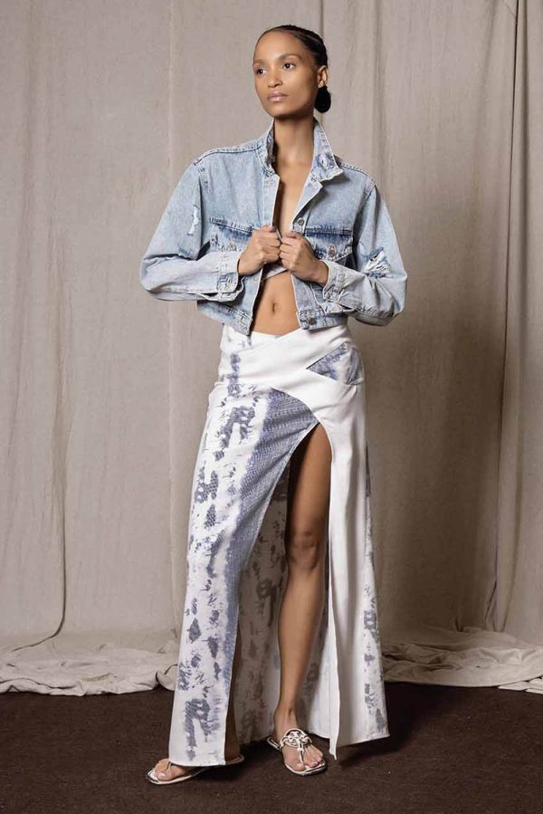 V Yırtmaçlı  Uzun Etek