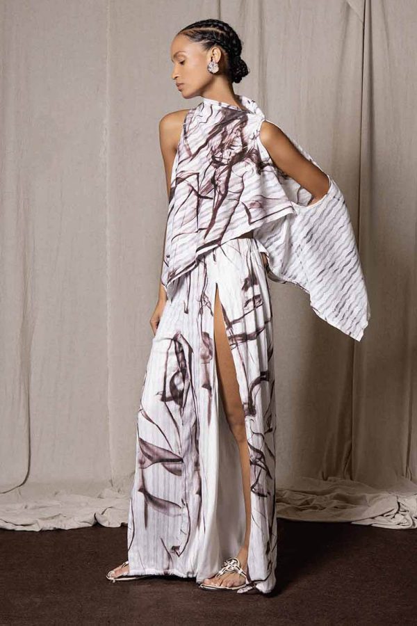 Zayıf Gösteren Yırtmaçlı Pantolon