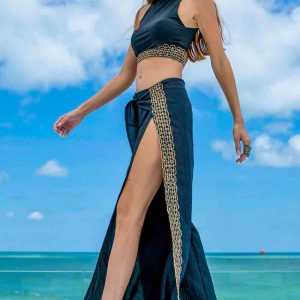 zayif-gosteren-yirtmacli-pantolon-1.jpg Zayıf Gösteren Yırtmaçlı Pantolon